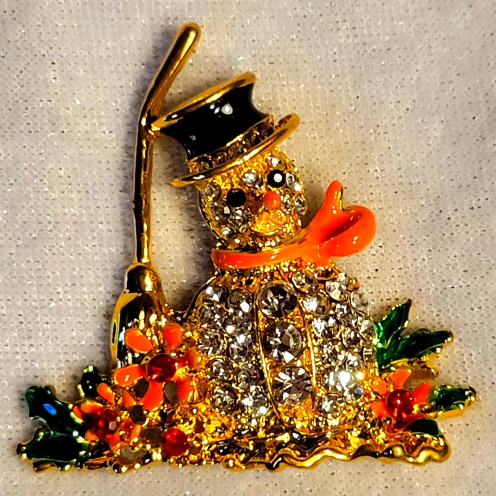 Holiday Christmas Rhinestone Gold Tone Snowman Brooch